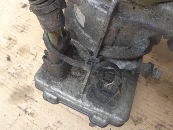 POMPE D.A VOLVO V60 2015 - Vue 3